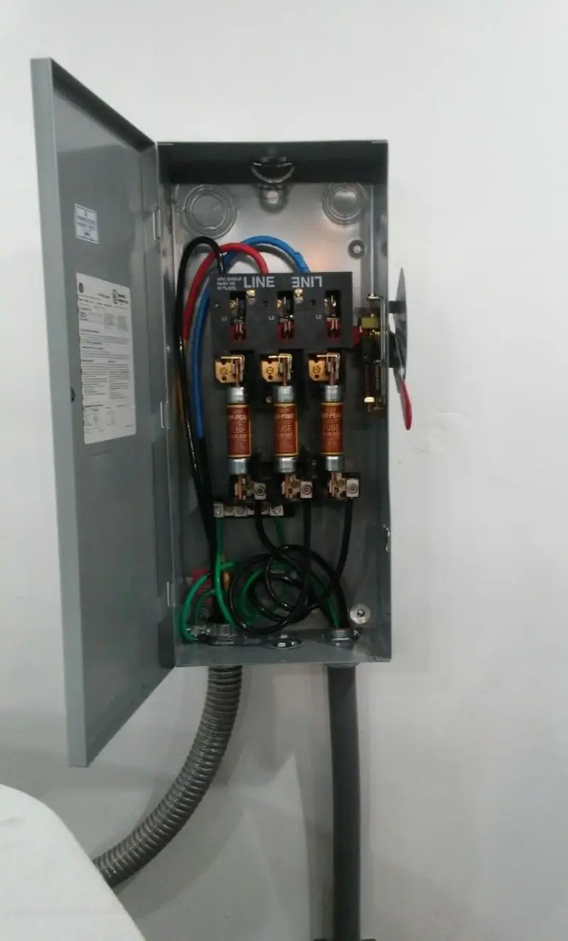 Three-phase disconnect switch installed for Smoke Detector Installation in Schiller Park